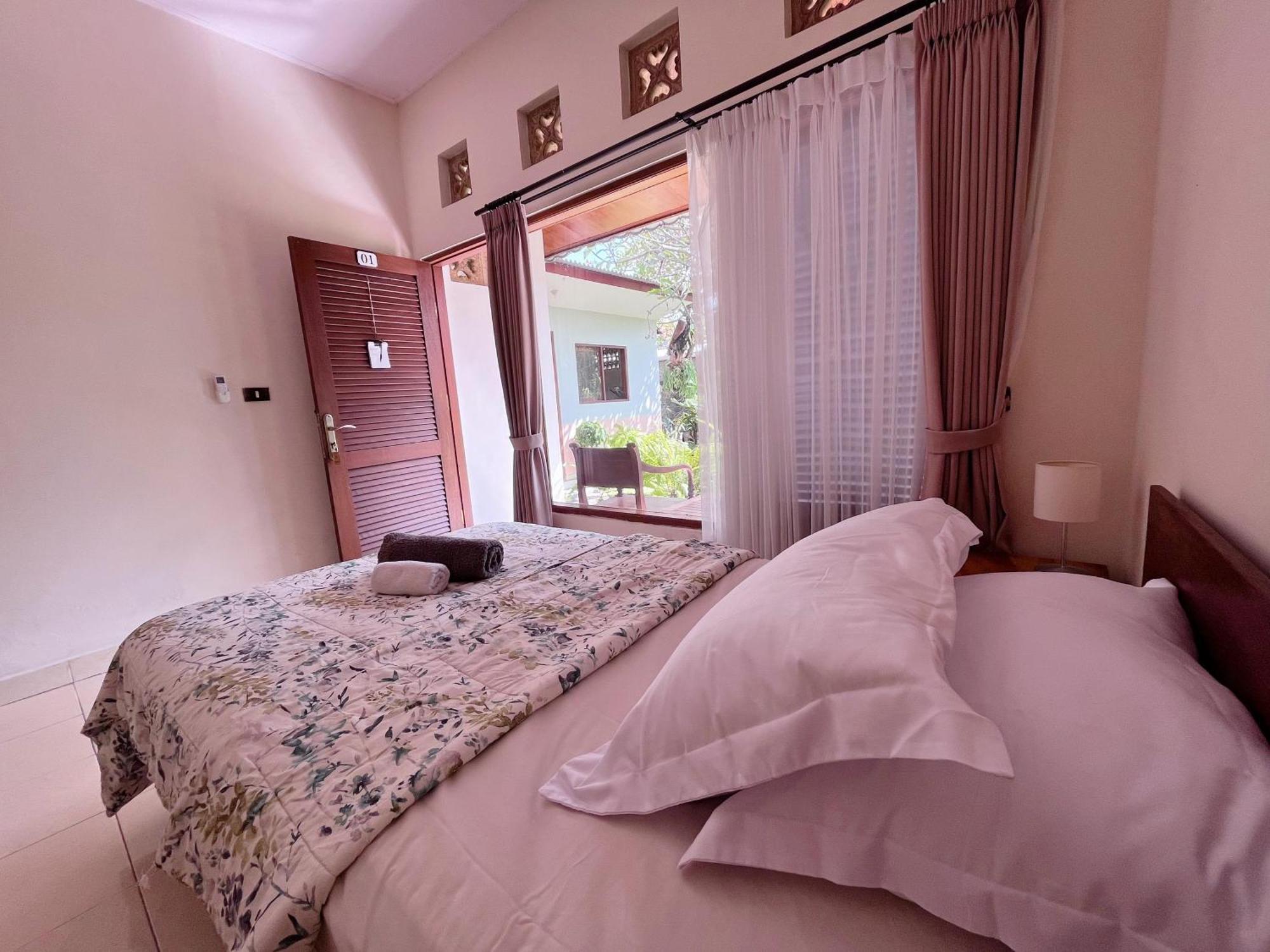 Agung'S Annex Homestay Санур Экстерьер фото